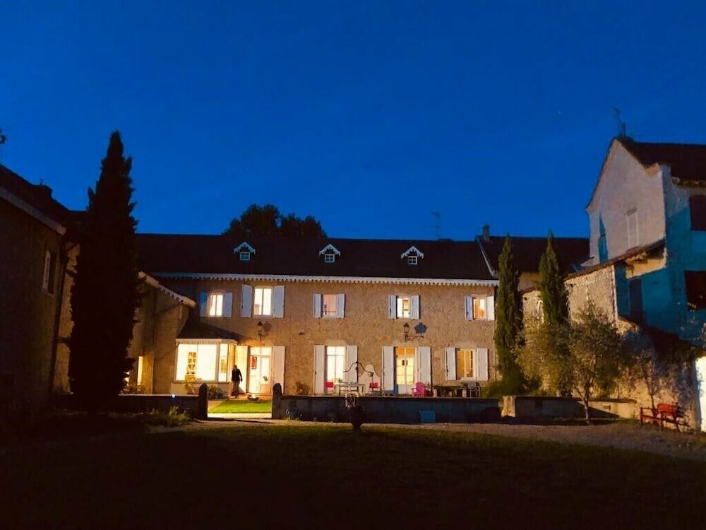 Le Clos Ayanna, Maison et Chambres dhôtes