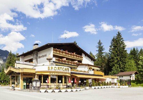 Raffls Hotel, Забронировать Отель Лойташ Зеефельд