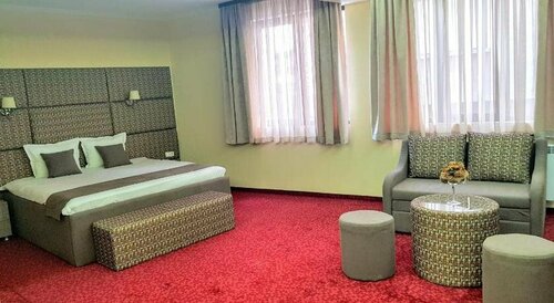 Hilez, Rezervați Hotel Hoteluri în Gabrovo cu parcare, Parcare