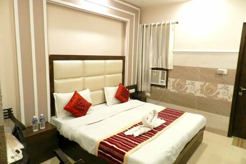 Hotel Shree Shakti, Забронировать Отель Отели Джамму и Кашмира с парковкой, Парковка