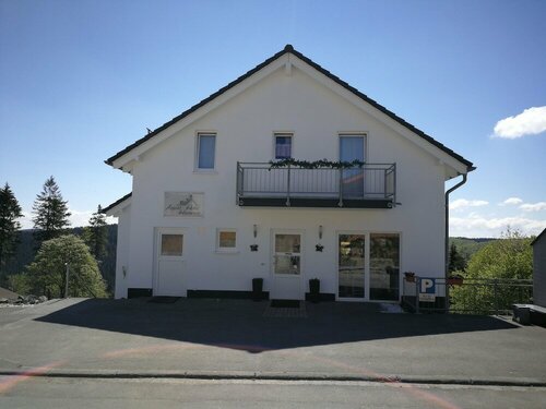Appart-Hotel Harmonie, Забронировать Отель Отели Rothaar Mountains с парковкой, Парковка