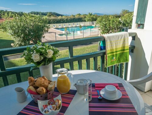 Résidence Mer & Golf Ilbarritz, Забронировать Отель Бизнес-отели French Basque Country, 4* 5*