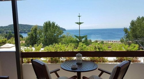Magic Hotel, Забронировать Отель Отели и гостиницы острова Скиатос, рядом с Пляж Фулвиас, Отель