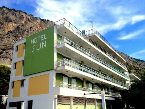 SUN HOTEL KINETA Beach Front, Забронировать Отель Отели Кинета с парковкой, Парковка