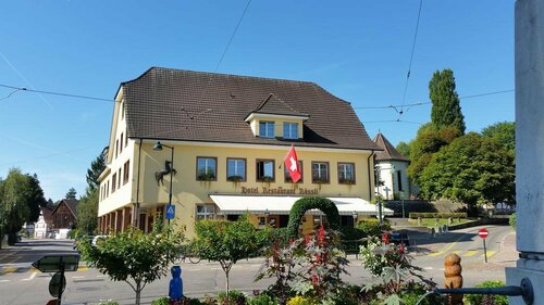 Hotel Rössli, Забронировать Отель Отели и гостиницы Альшвиль, Отель