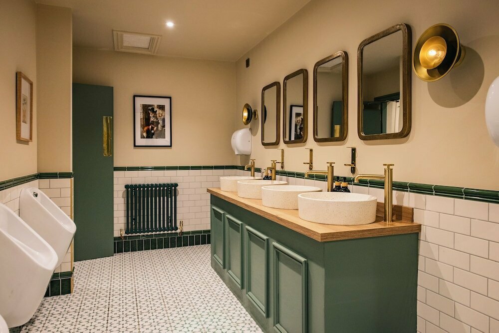Holt Lodge Hotel