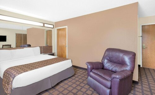 Microtel Inn & Suites by Wyndham Franklin, Prenota Hotel Franklin Carolina del Nord