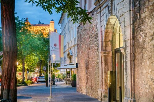 Best Western Premier Hotel Rebstock, Забронировать Отель Вюрцбург 