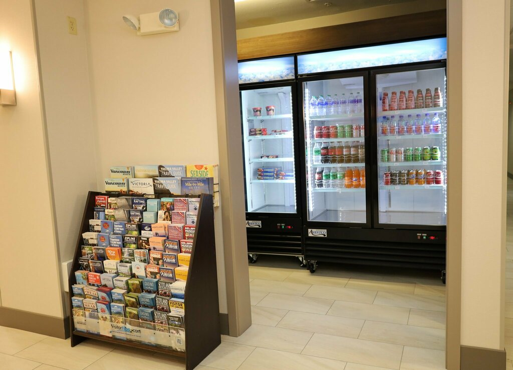 Holiday Inn Express Hotel & Suites Vancouver Mall, an Ihg Hotel