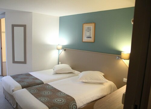 Doubs Hotel - Hostel, Book Hostel Ecole-Valentin Doubs