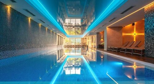 Hotel Belvedere, Rezerwuj Hotel Hotele w Brasov z basenem, Basen