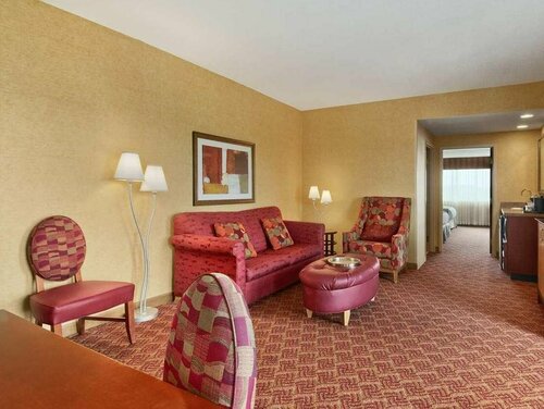 Embassy Suites Charlotte - Concord/Golf Resort & Spa, Κράτηση Θέρετρο Κόνκορντ Βόρεια Καρολίνα