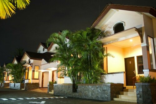 Atrium Resort & Hotel, Đặt Khu nghỉ dưỡng Sukaraja Central Java