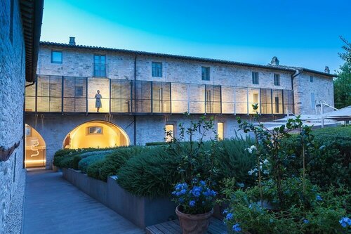 Nun Assisi Relais & Spa Museum, Book Ferieresort Assisi Umbrien