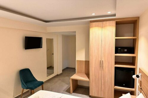 San Remo Hotel, Забронировать Отель Ларнака район Ларнака, рядом с Окружной суд