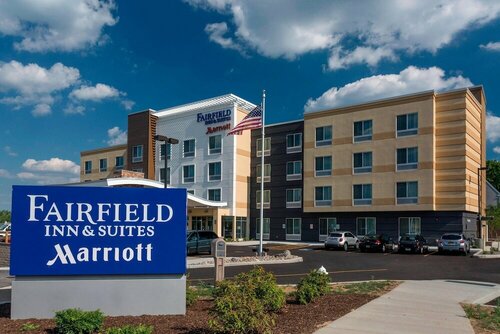 Fairfield Inn & Suites by Marriott Geneva Finger Lakes, Забронировать Отель Дженива Seneca Lake Wine Trail