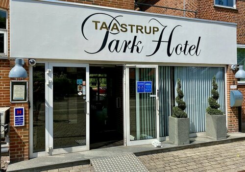 Taastrup Park Hotel, Забронировать Отель Отели Тострупа с парковкой, Парковка