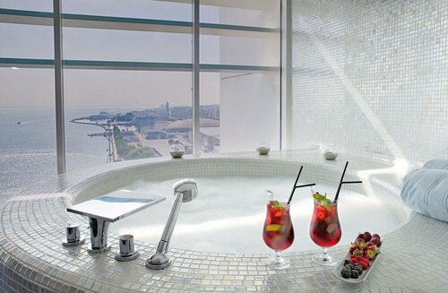 MYRIAD by SANA Hotels, Забронировать Отель Бизнес-отели Оливайш, 4* 5*