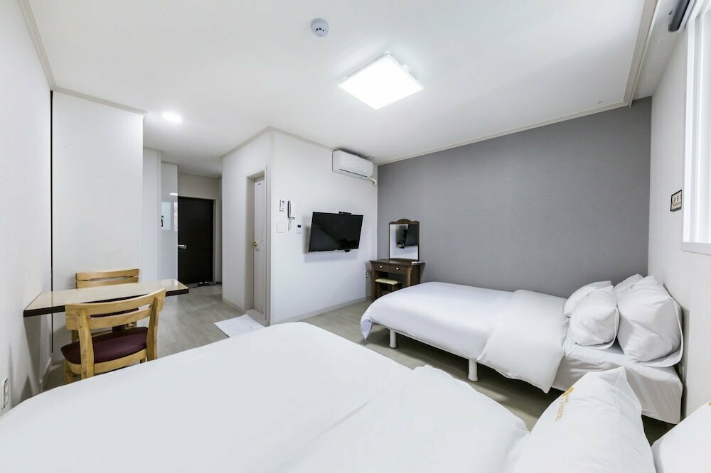 JS Hostel