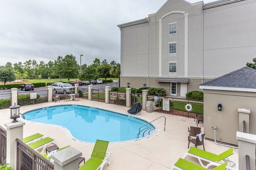 Comfort Suites Myrtle Beach Central, Забронировать Отель Миртл-Бич Гранд-Странд