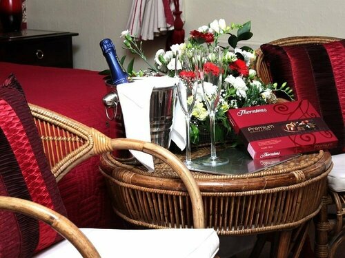 The Limes, Rezervați Bed and Breakfast Hoteluri de afaceri în Merseyside, 4* 5*