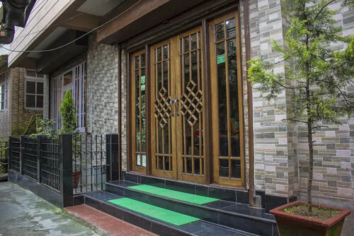 The Pinewood Hotel, Book Hotel Darjeeling 