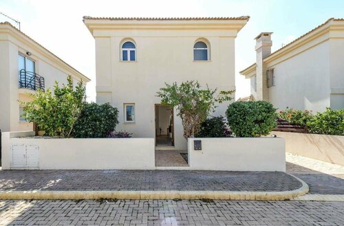 Villa Elizabeth, Rezervovat Vila Vily v Paralimni, Vila