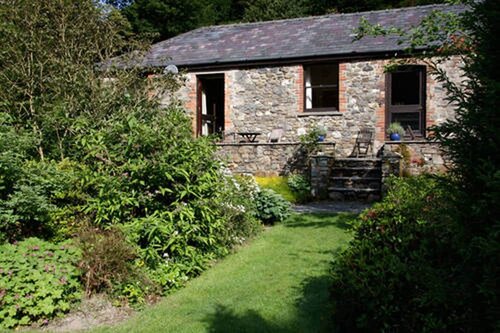 Cwm Irfon Lodge Cottages, Забронировать Дом для отпуска Лланвртид-Уэлс Повис