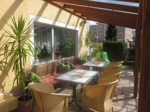 Hotel Pension Lindenhof, Забронировать Отель Отели Баварии с парковкой, Парковка