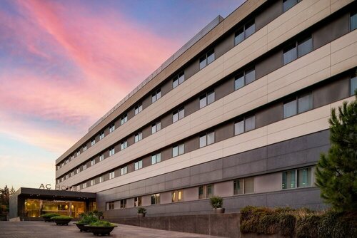 AC Hotel by Marriott Aravaca, Забронировать Отель Монклоа-Аравака 