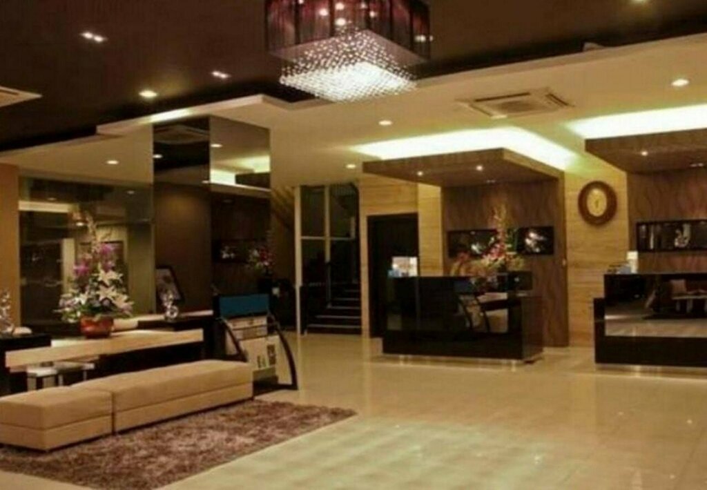Prime Royal Hotel