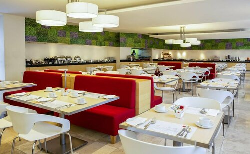 Fiesta Inn Centro Historico, Book Hotel Hoteller i Mexico DF med parkering, Parkering