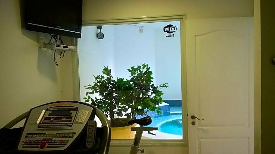 Regency Suites Boutique Hotel