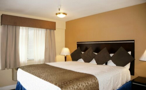 Executive Inn, Забронировать Отель Милпитас 