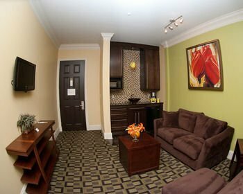 Carriage House Hotel, Rezervovat Hotel Lafayette Acadiana