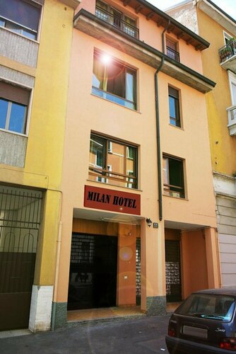 Milan Hotel - Hostel, Брондау Хостел Milan Lombardy, Precotto Metro Station маңындағы