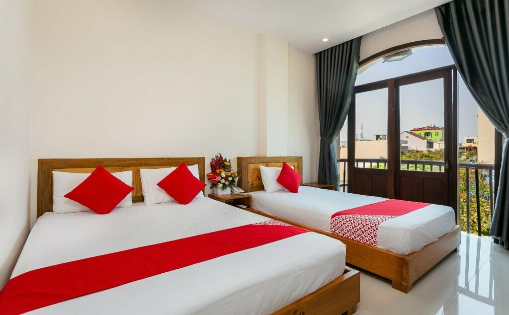 OYO 119 Sunshine Beach Hotel