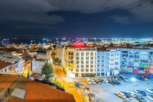 Istanbul My Assos Hotel, Забронировать Отель Отели Стамбула с парковкой, рядом с Библиотека Стамбульского университета, Парковка