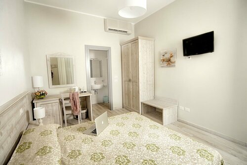 Scenic Holiday Home in Giannella near Beach, Varaa Huoneisto Orbetello 
