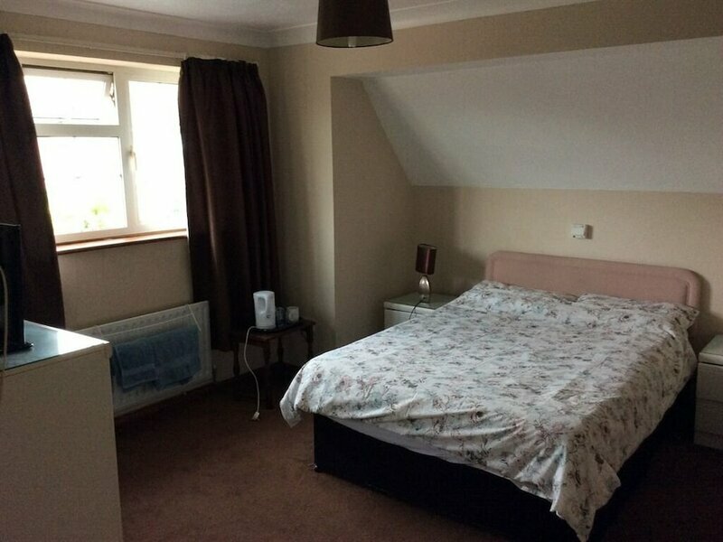 The Lodge Guest House Isle of Grain