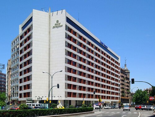 INNSiDE by Meliá Zaragoza, Забронировать Отель Отели Сарагосы с завтраком, рядом с Музей гобеленов в Сарагосе, Завтраки