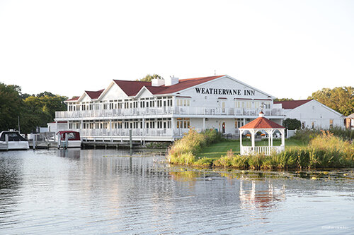 Weathervane Inn, Book Hotel Montague Michigan