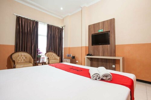 DeKopen Rooms & Convention, Prenota Hotel Malang East Java