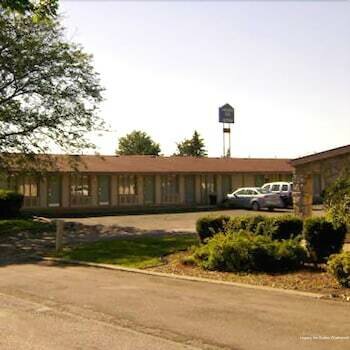 Oyo Hotel Wadsworth Oh I-76, Забронировать Отель Уодсворт 