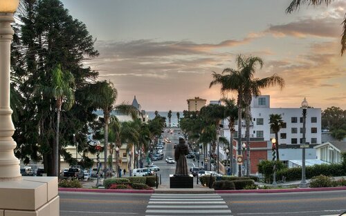 Clocktower Inn Ventura, Book Hotel Ventura Central Coast California