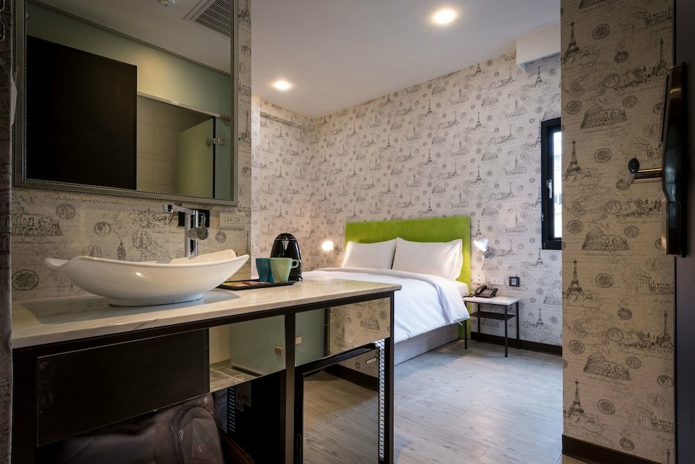 Double Pretty Hotel