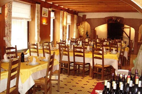 Auberge Aux Portes de Conques, Đặt Nhà trọ Hostel ở Conques-en-Rouergue, Nhà trọ