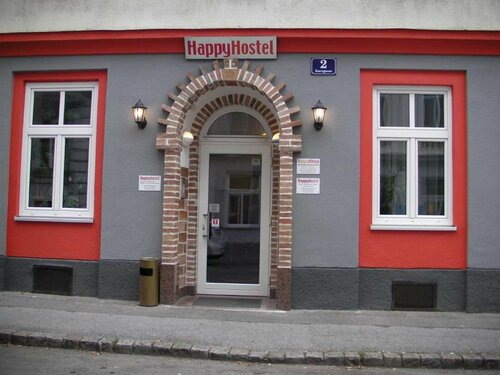 HappyHostel, Забронировать Отель Отели Вены с парковкой, рядом с Циглергассе, Парковка