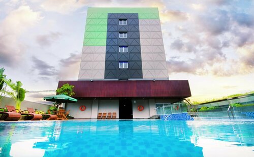 Ayola First Point Hotel Pekanbaru, Prenota Hotel Hotel a Sumatra con parcheggio, Parcheggio