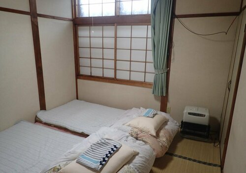 Guest House Shikotsu Kamui - Hostel, Забронировать Хостел Титосе 